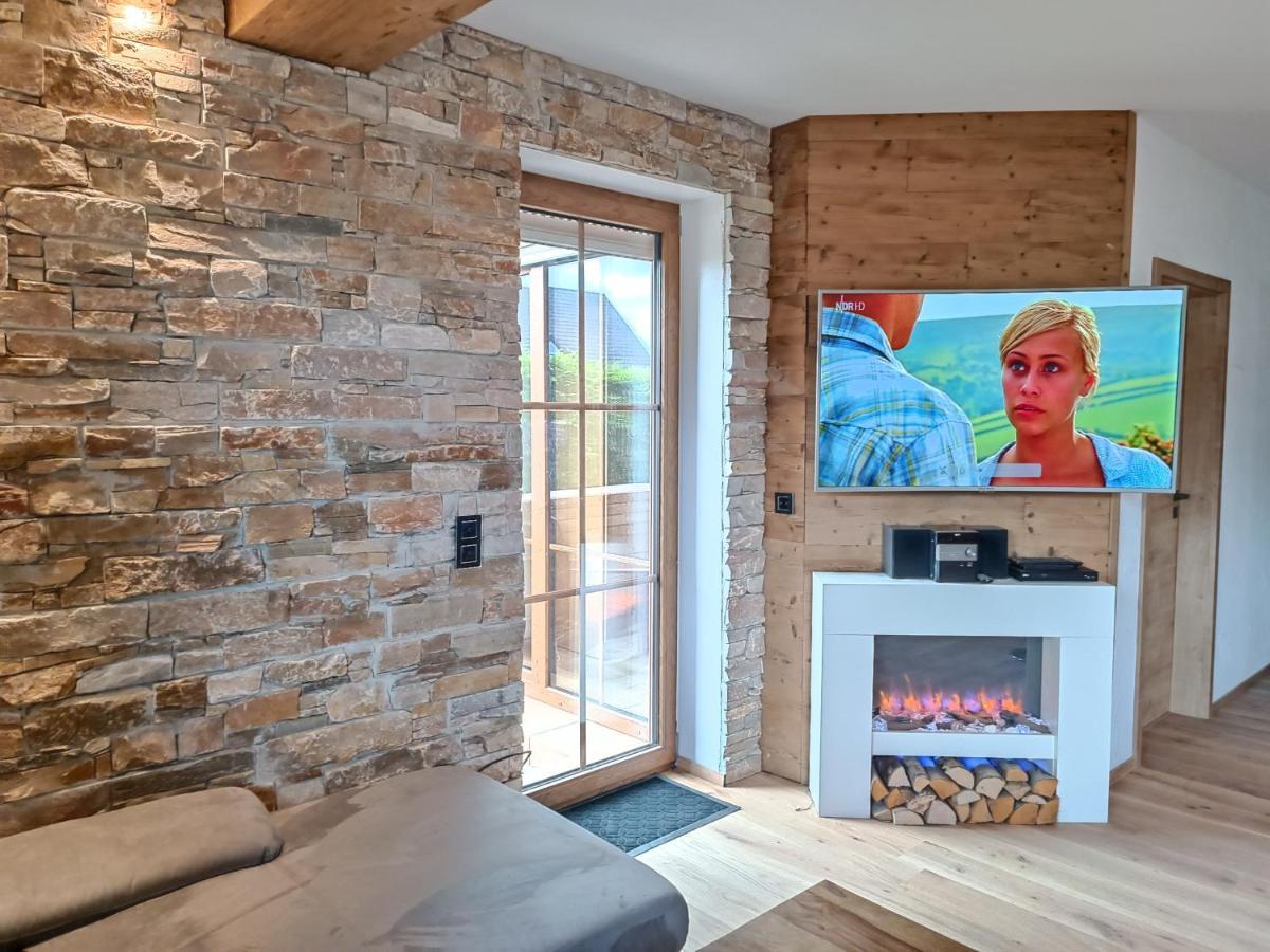 Luxus Ferienwohnung Chalet Seenaehe Schalkenmehren Esterno foto