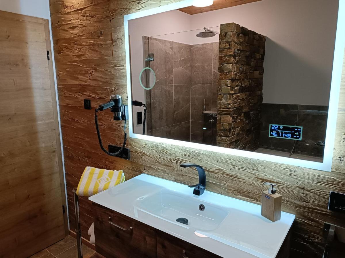 Luxus Ferienwohnung Chalet Seenaehe Schalkenmehren Esterno foto