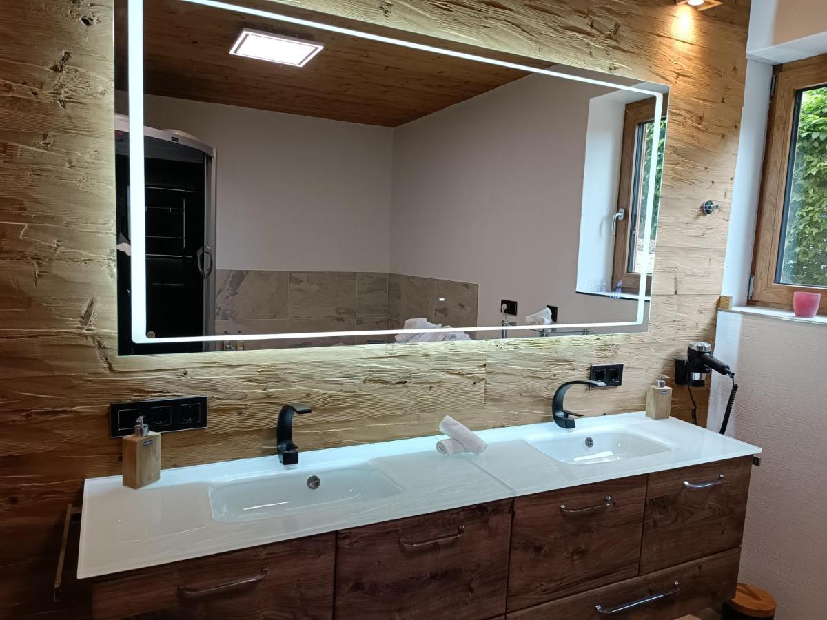 Luxus Ferienwohnung Chalet Seenaehe Schalkenmehren Esterno foto