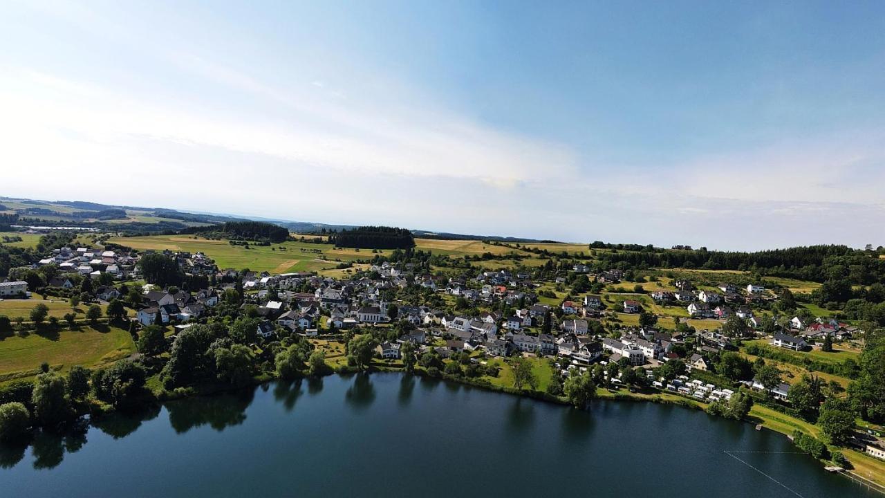 Luxus Ferienwohnung Chalet Seenaehe Schalkenmehren Esterno foto